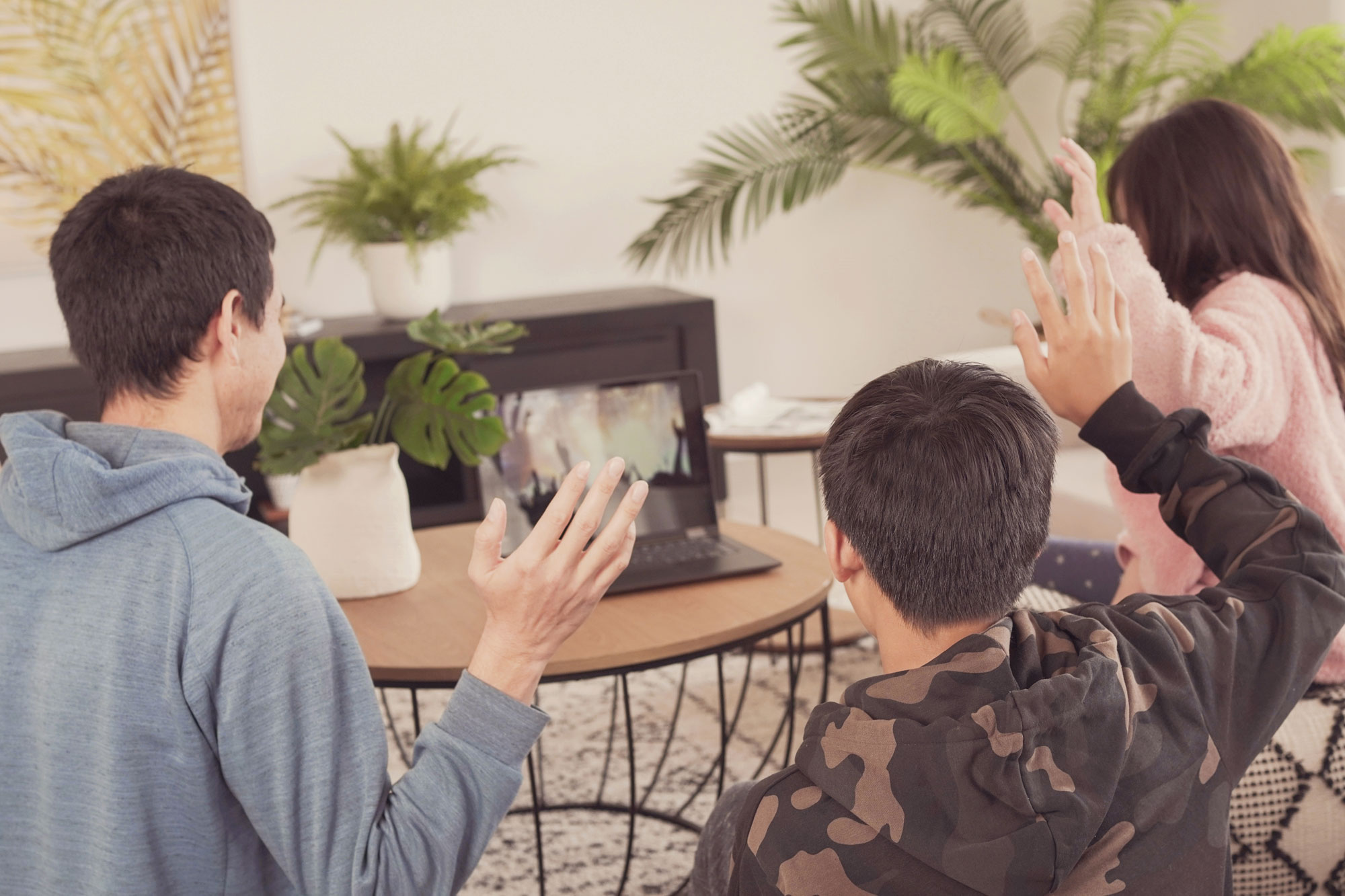 Bridging Generational Gaps: How Technology Connects the Young and the Old in Worship